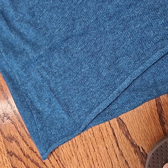 Cashmere Collection Poncho - Picture 6 of 6